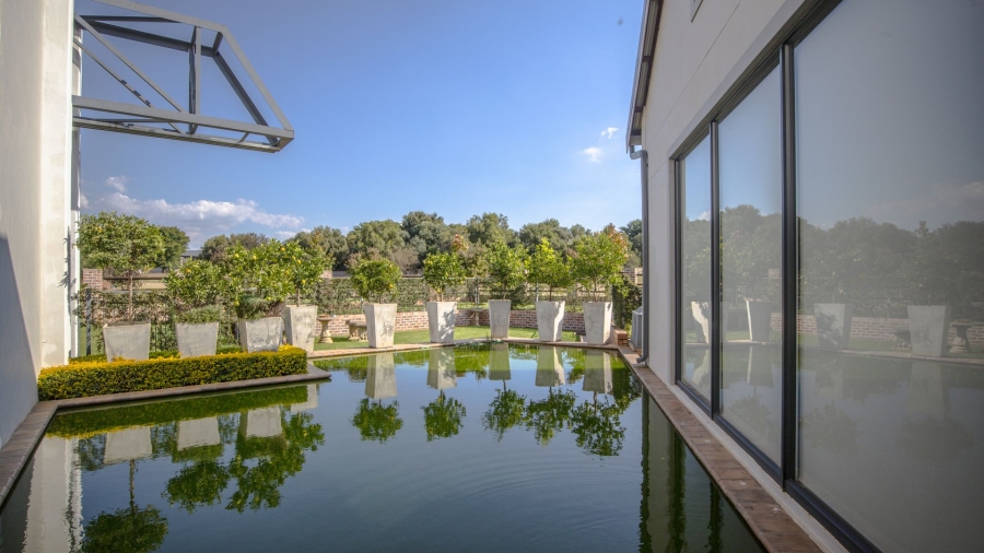 5 Bedroom Property for Sale in The Coves North West